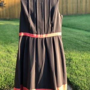 Jessica Simpson Dress -taupe w coral trim sz 8